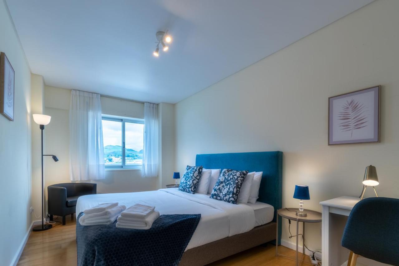 Atlantic Penthouse - City, Montain & Ocean - Free Parking Понта-Делгада Экстерьер фото